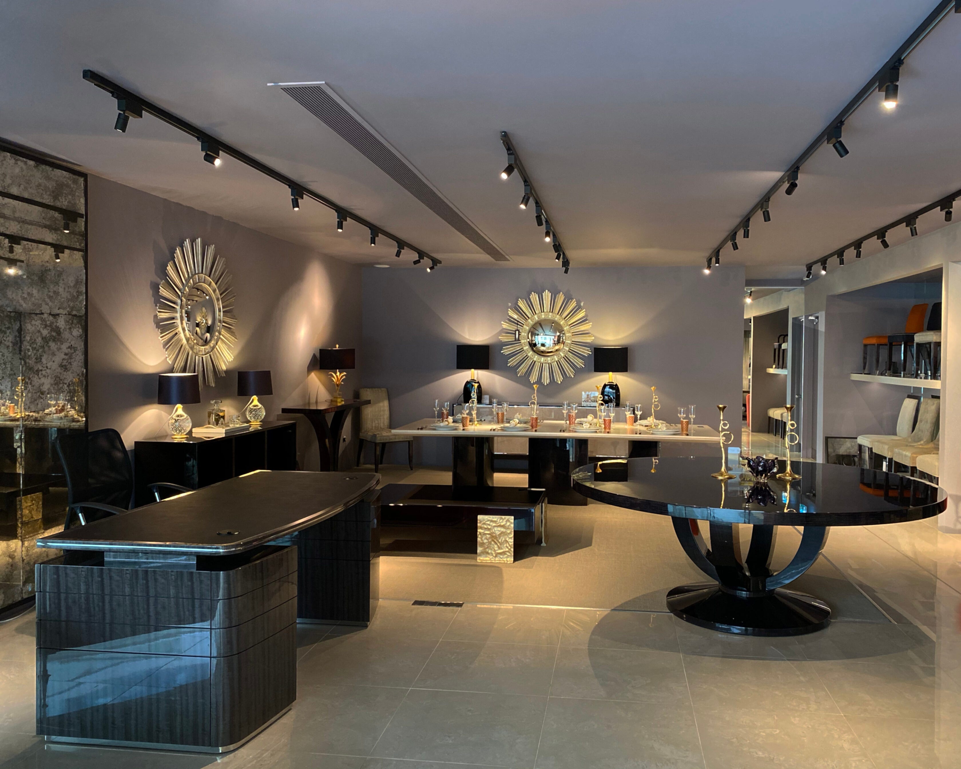 DAVIDSONNewShowroom01